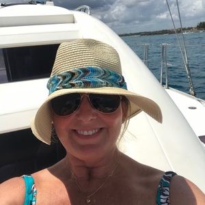 Meet your Posher, Cathy